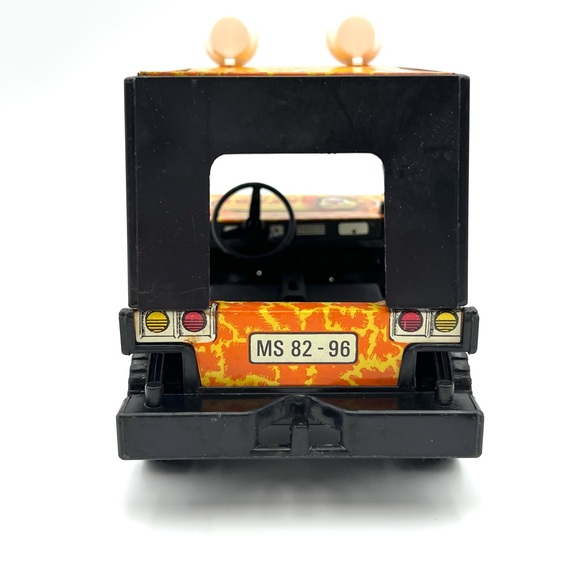 Vintage East German Safari Serengeti Toy Jeep - Picture 4 of 6